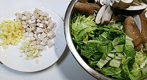 寒い日に！濃厚とろ～り白菜【シイタケと白菜のあんかけ煮レシピ】