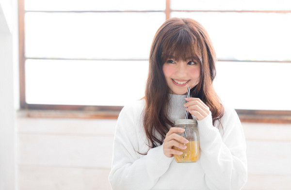 スムージーを飲む