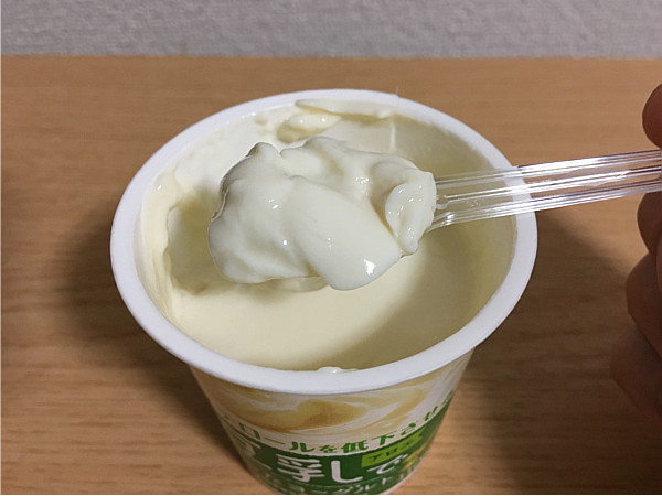 ポッカサッポロ「豆乳で作ったヨーグルト(アロエ)」の生地感