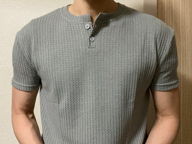 Amazonセール購入品-ヘンリーネックTシャツ写真②
