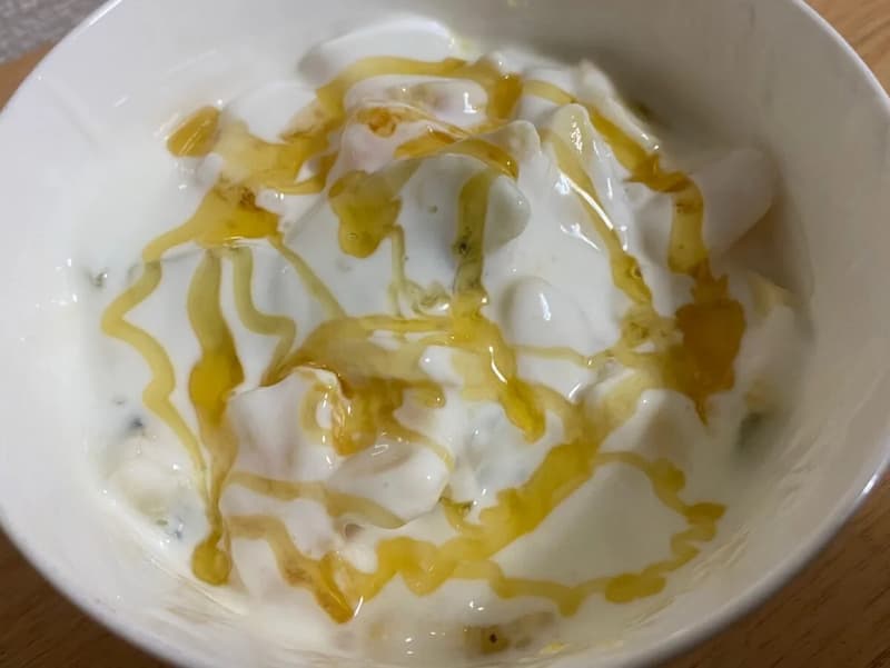デザート：ヨーグルト×蜂蜜×生の果物-写真