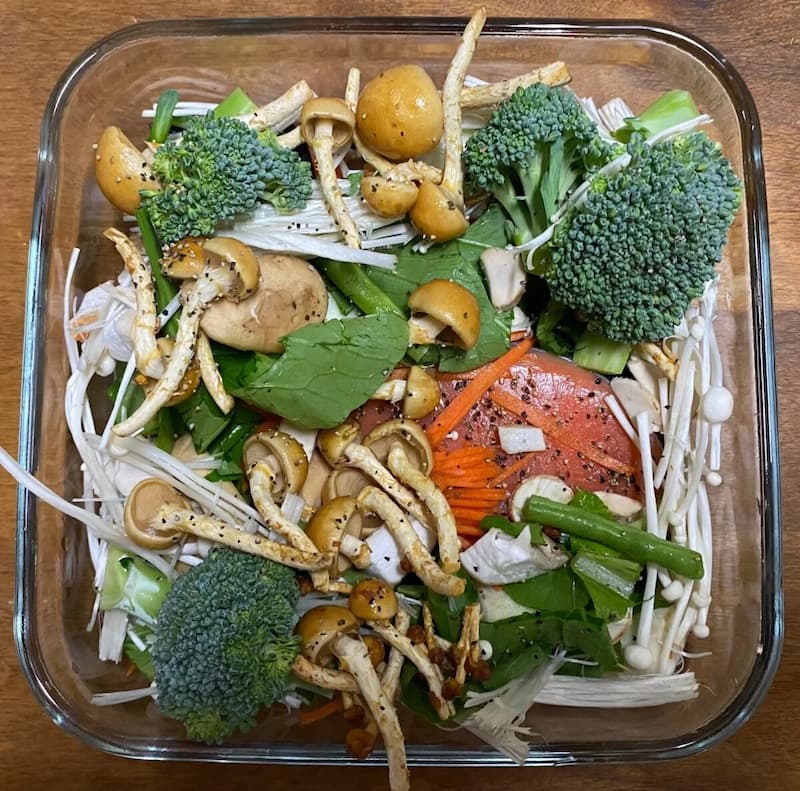 休日の野菜たっぷり&鮭のレンチン飯-写真
