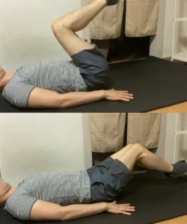 腹筋運動〝ニーレイズ〟写真