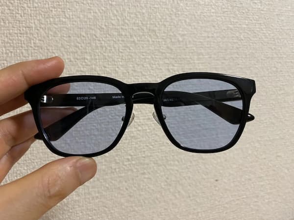 UNIQLOサングラス/スクエア ブラック写真